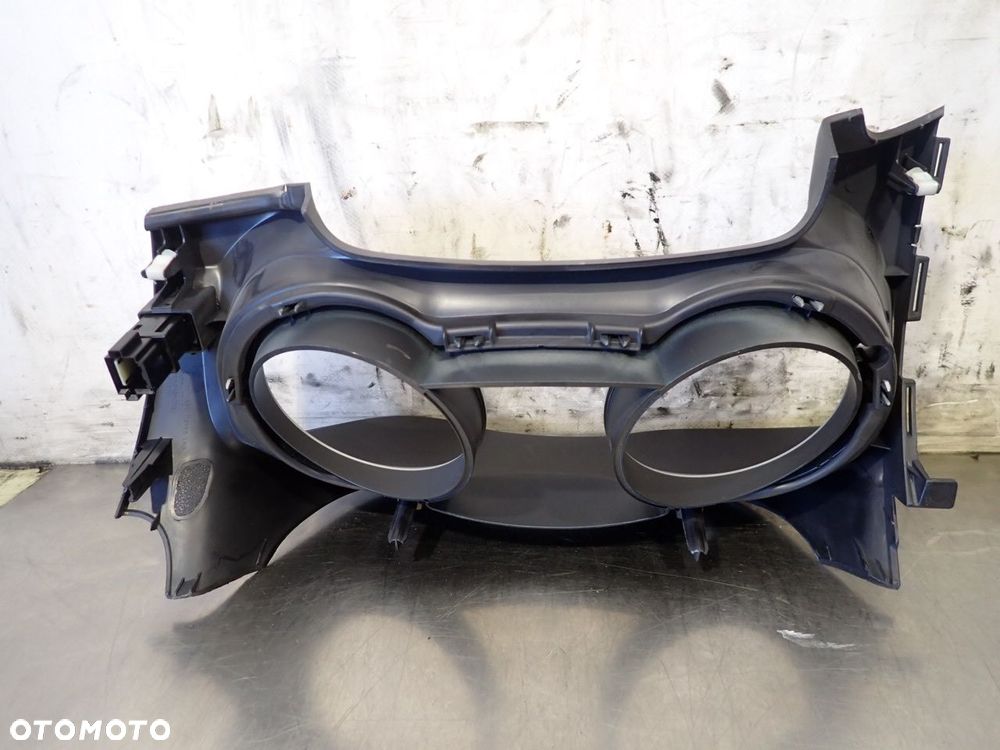 OSŁONA LICZNIKA MITSUBISHI LANCER VIII 8060A047ZZ - 2