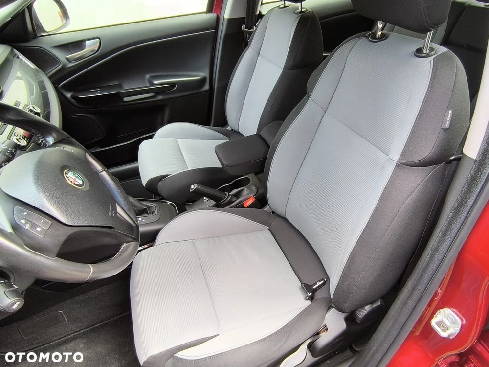 Alfa Romeo Giulietta 1.4 TB MultiAir Distinctive TCT - 11