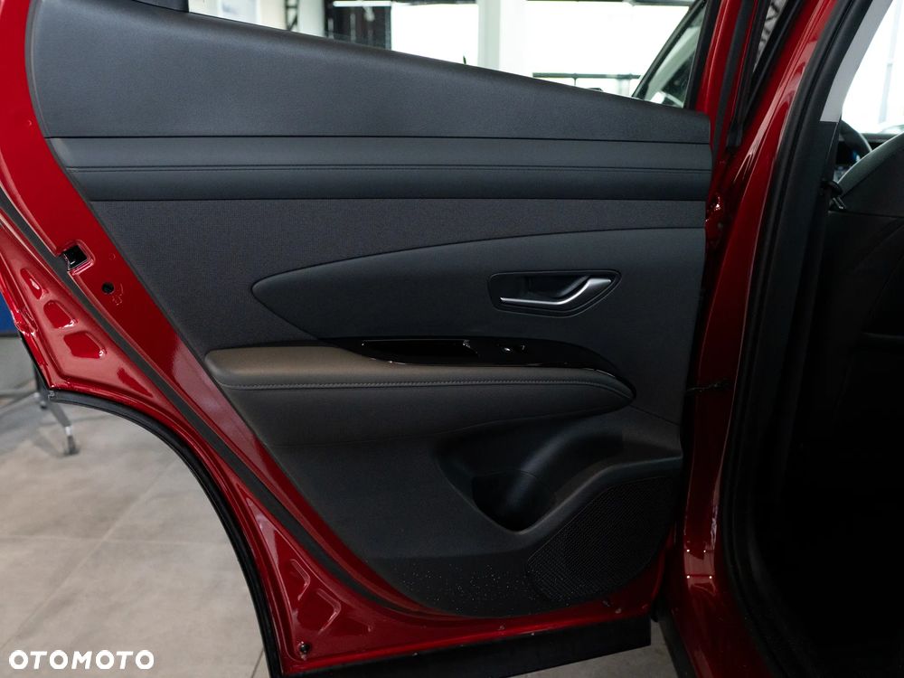 Hyundai Tucson 1.6 T-GDi HEV Executive 2WD - 37