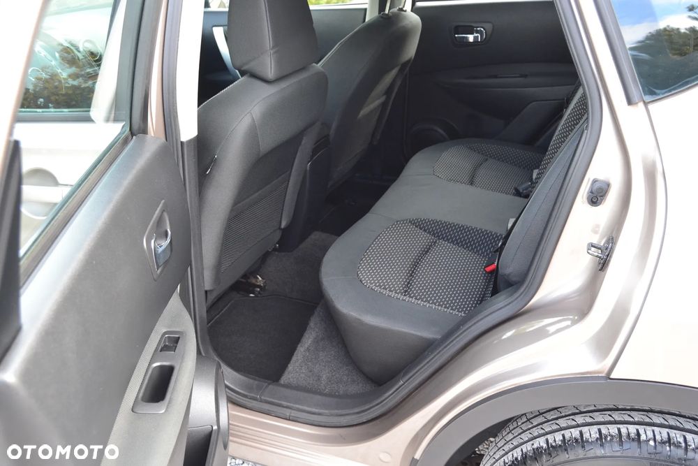 Nissan Qashqai 1.6 Visia - 27