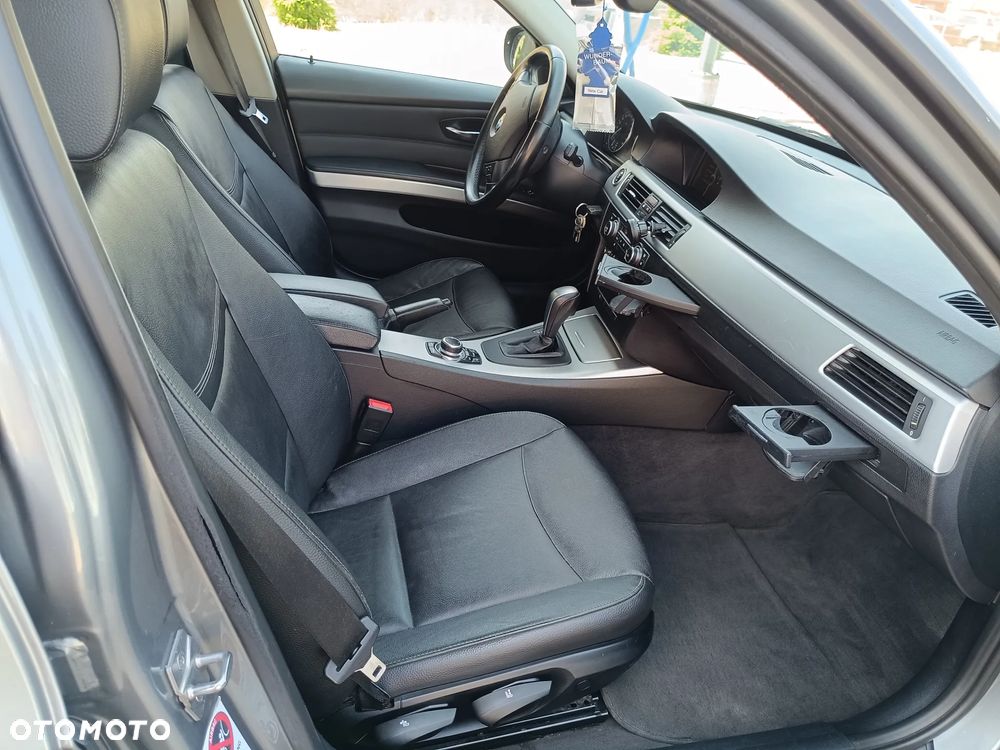 BMW Seria 3 320d - 19