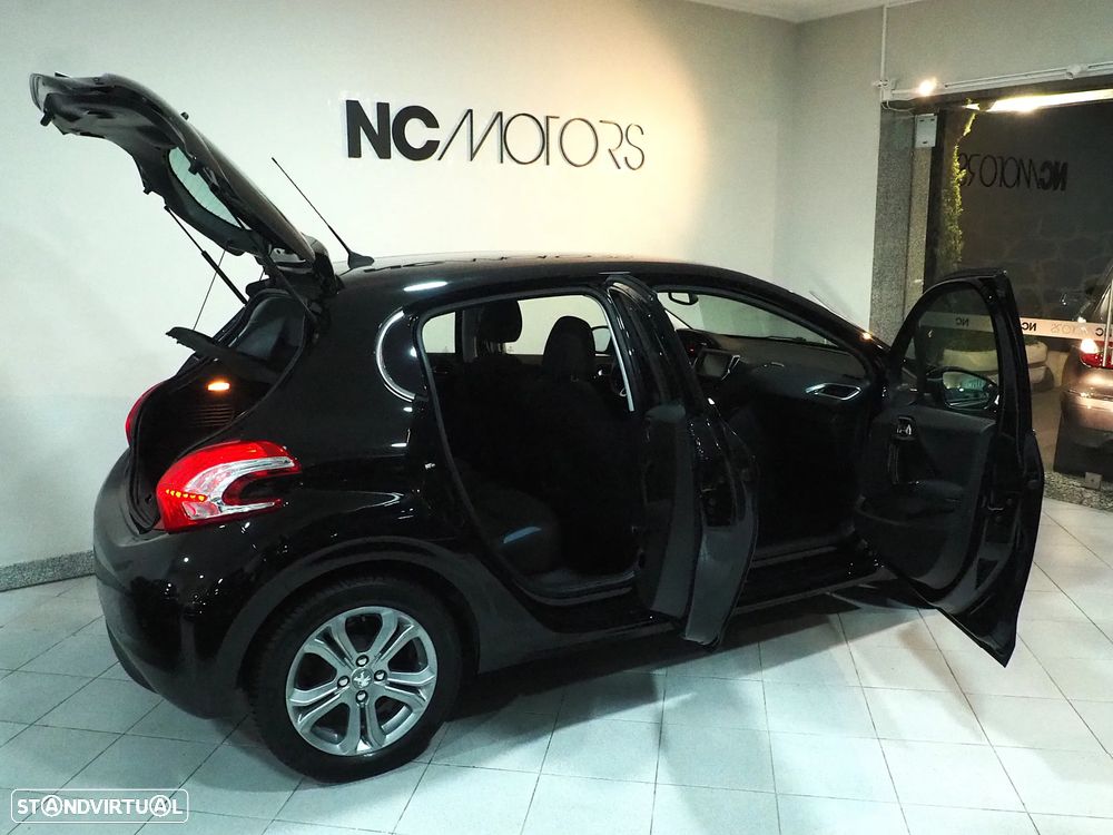 Peugeot 208 82 VTI Allure - 11