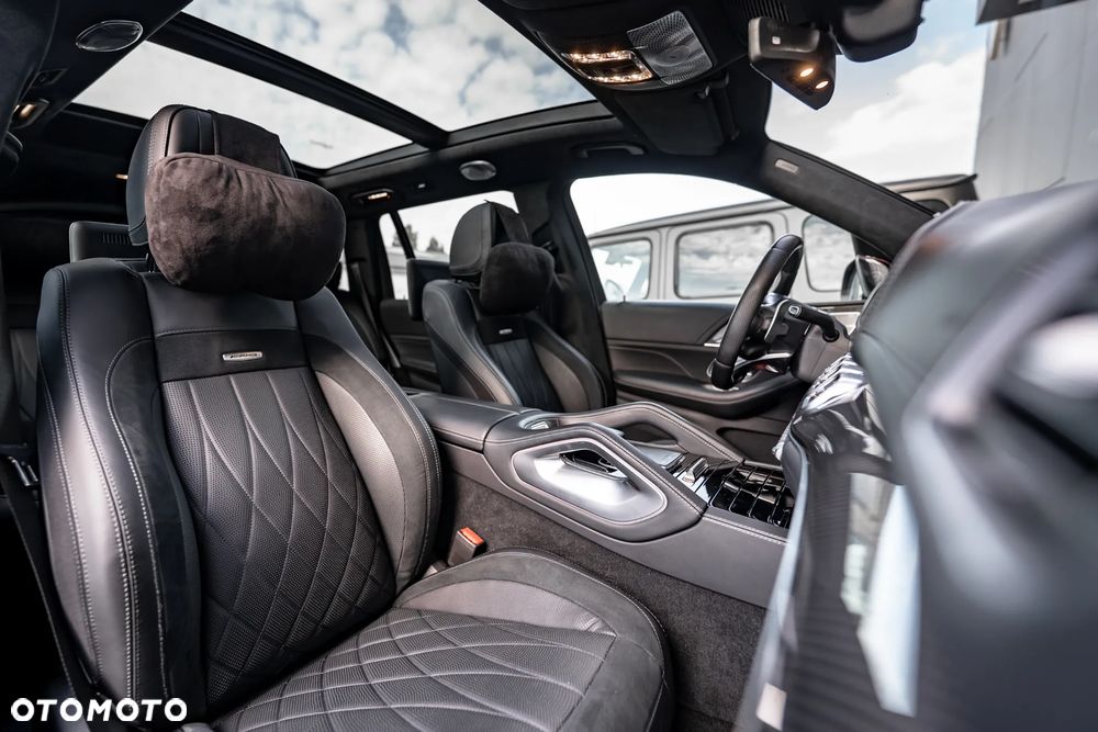 Mercedes-Benz GLS - 38