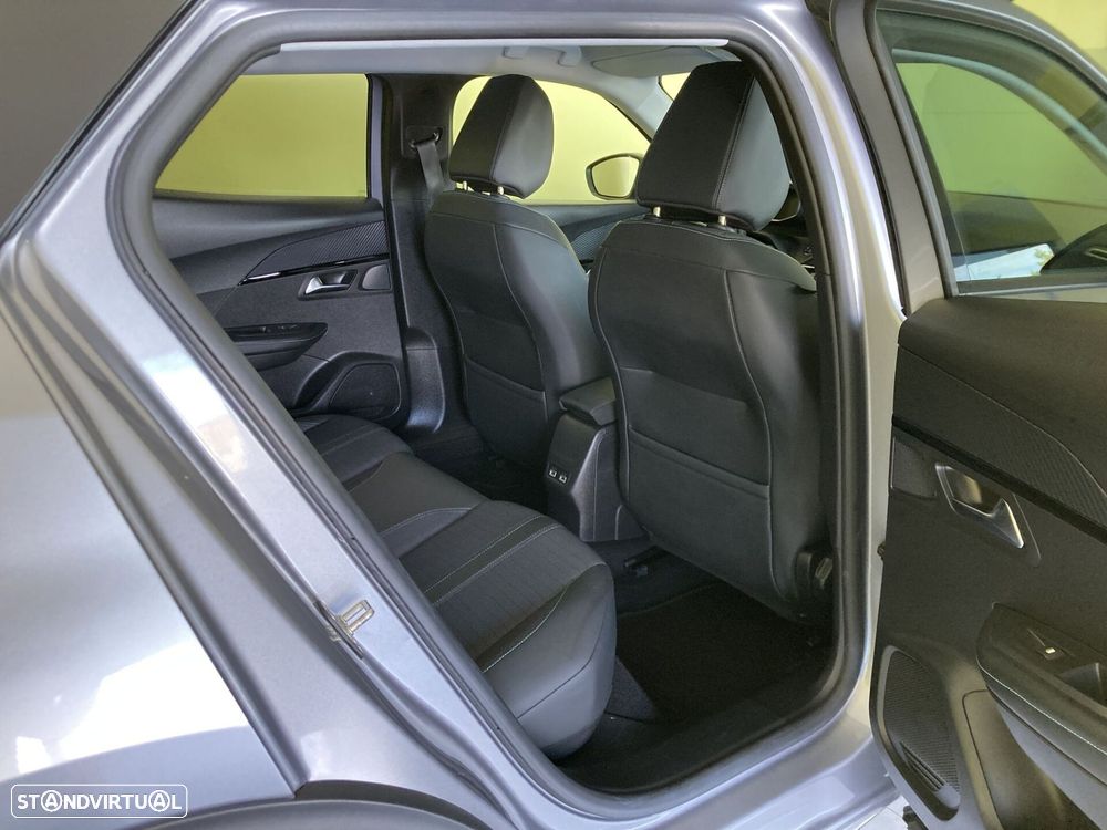 Peugeot 2008 1.2 PureTech Allure Pack - 9