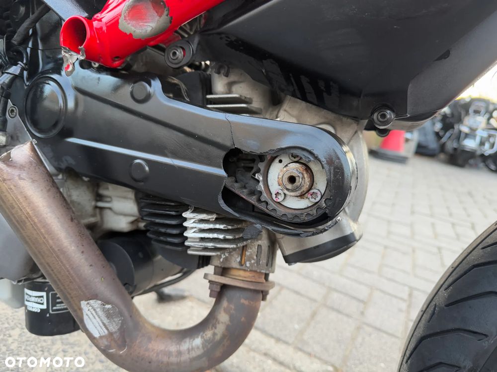 Ducati Monster - 23