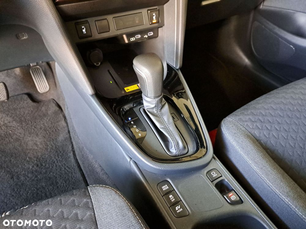 Toyota Yaris Cross Hybrid 1.5 Style - 27