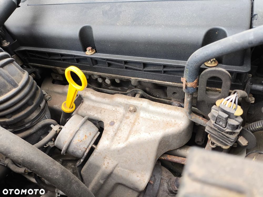 Opel Astra 1.6 Turbo Edition - 9