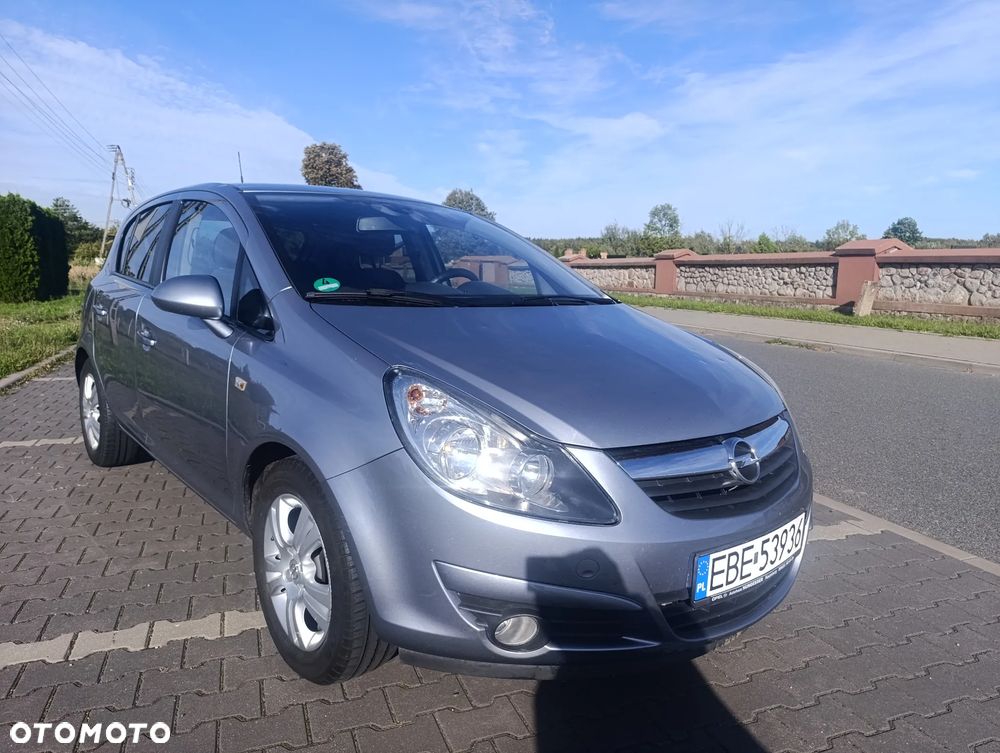 Opel Corsa 1.4 Cosmo - 1
