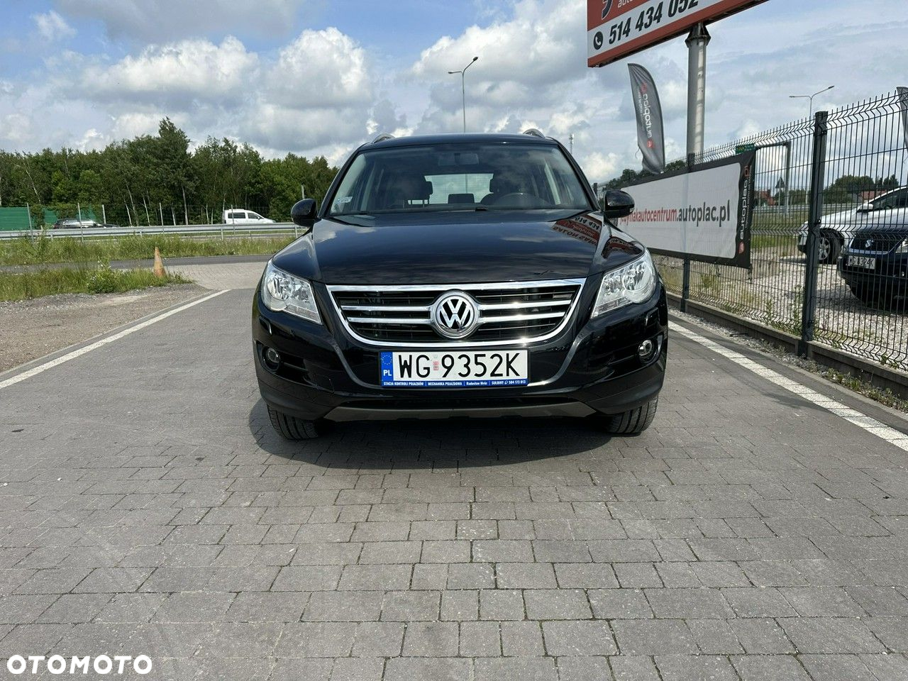 Volkswagen Tiguan - 2