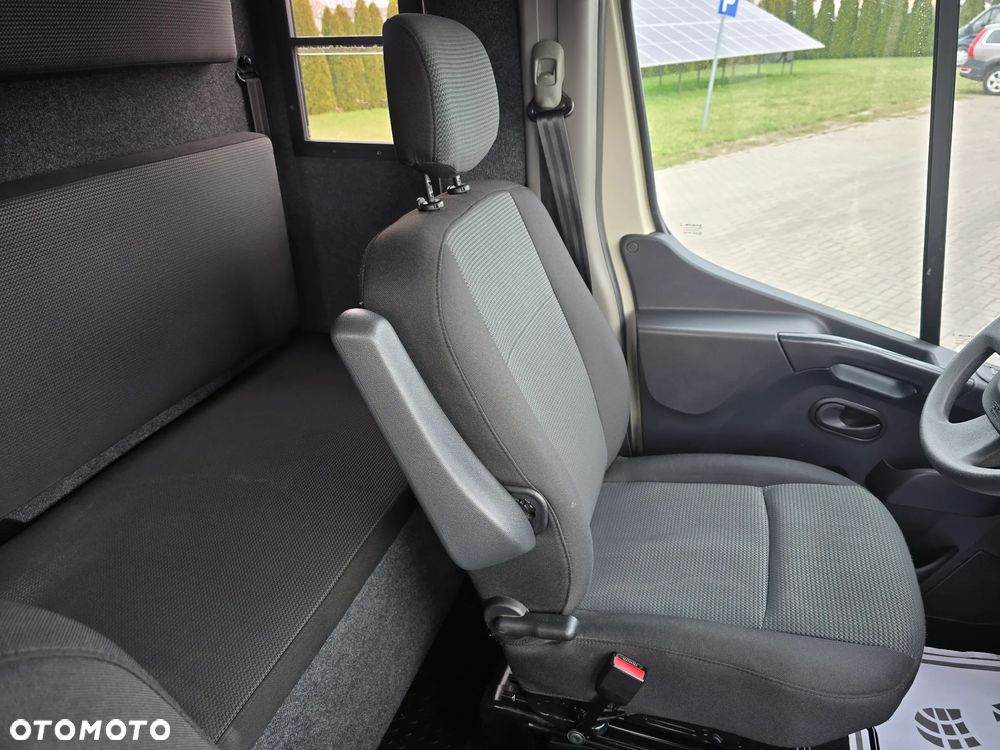 Opel Movano-Koniowóz - 15