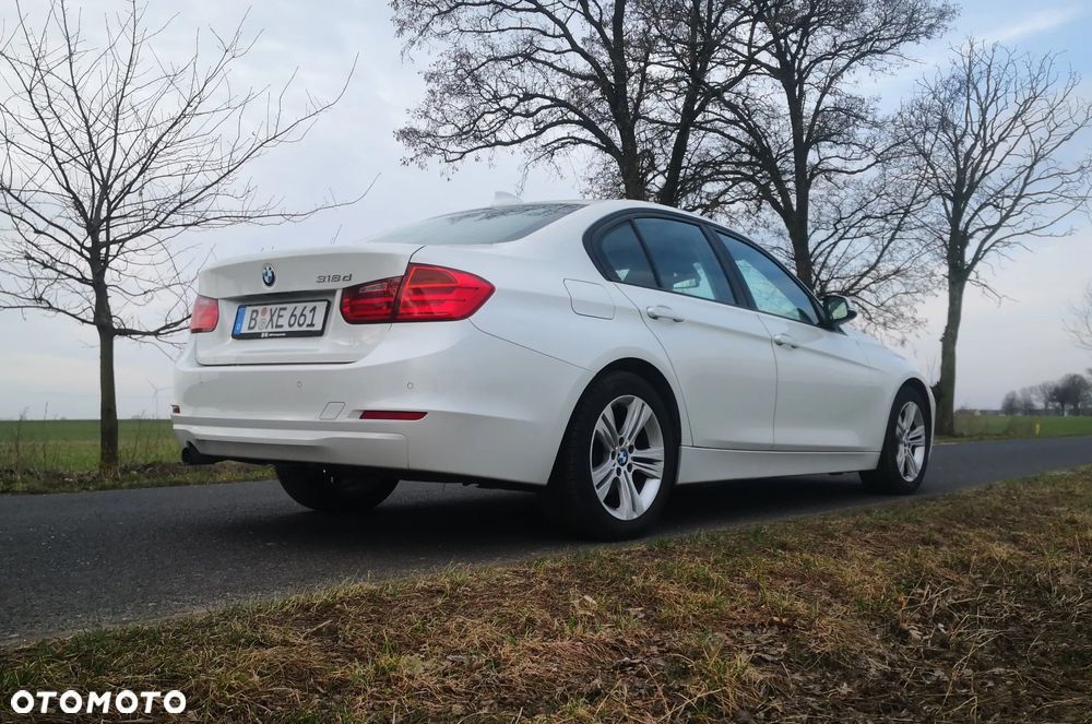 BMW Seria 3 318d DPF Edition Lifestyle - 8