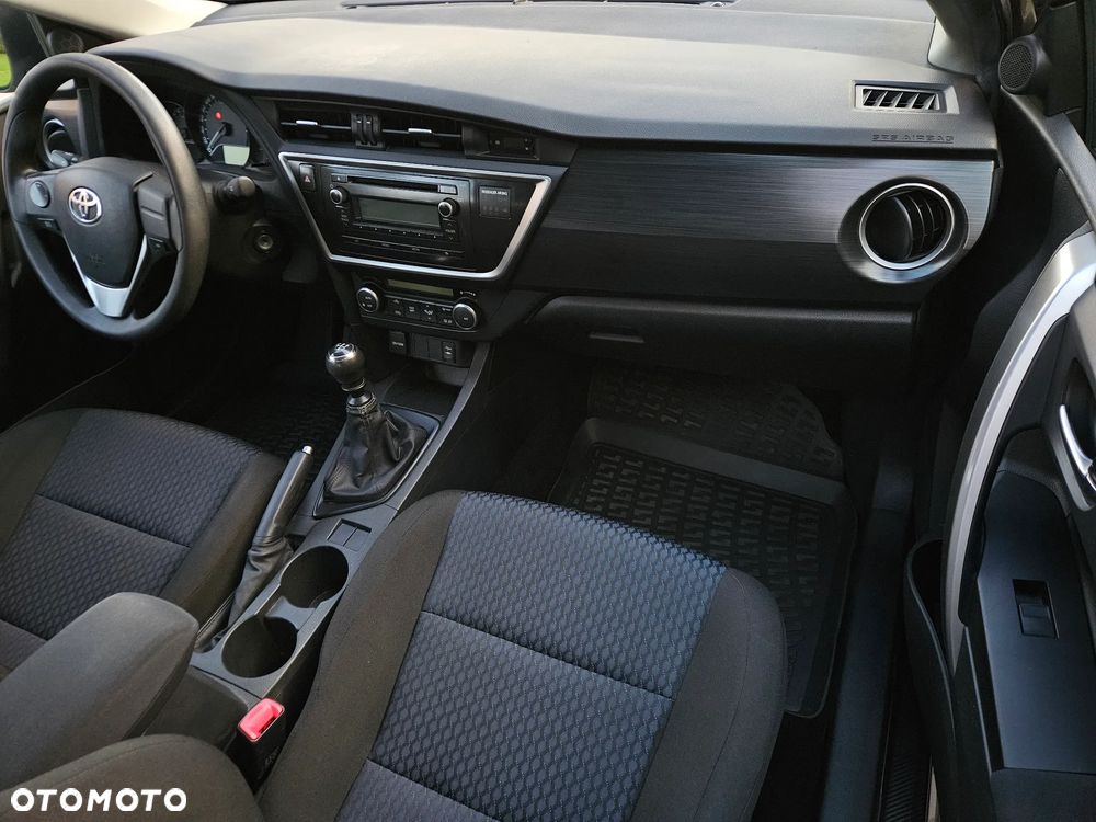 Toyota Auris 1.33 VVT-i - 21