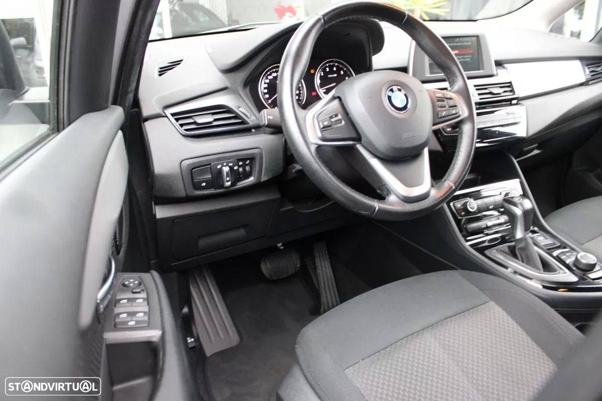BMW 225xe Active Tourer - 18