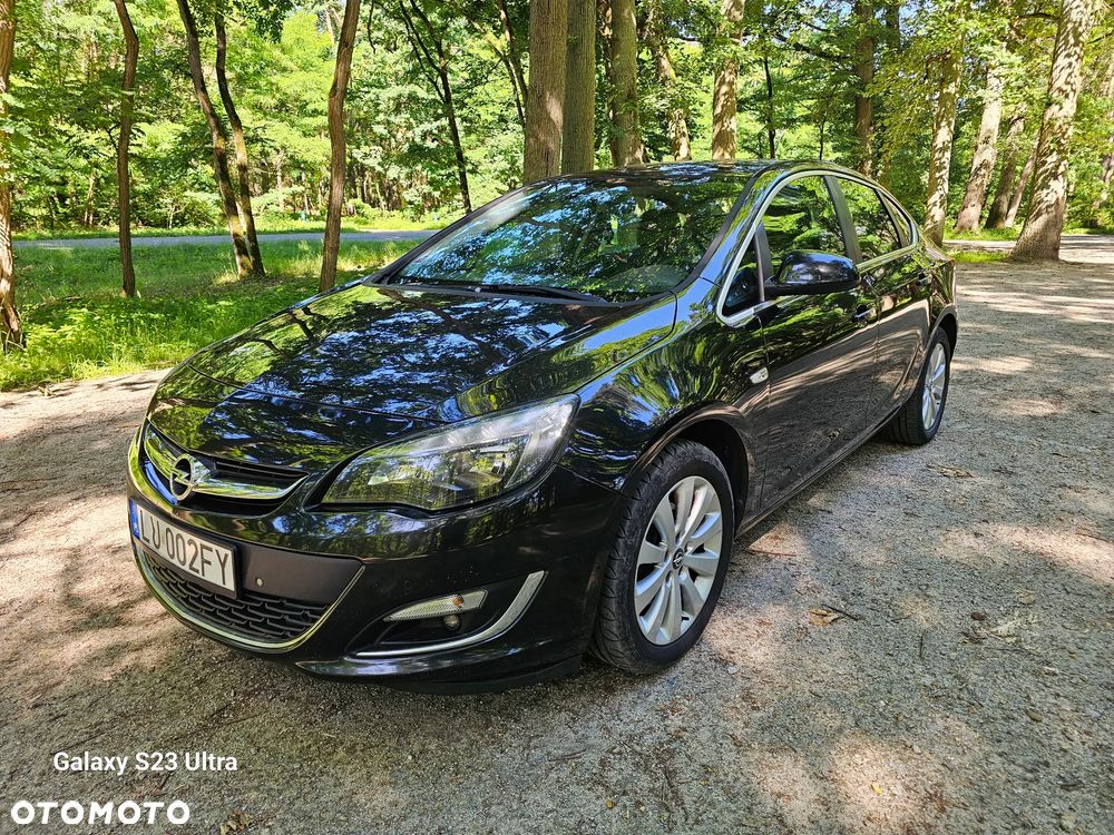 Opel Astra 1.7 CDTI Executive - 2