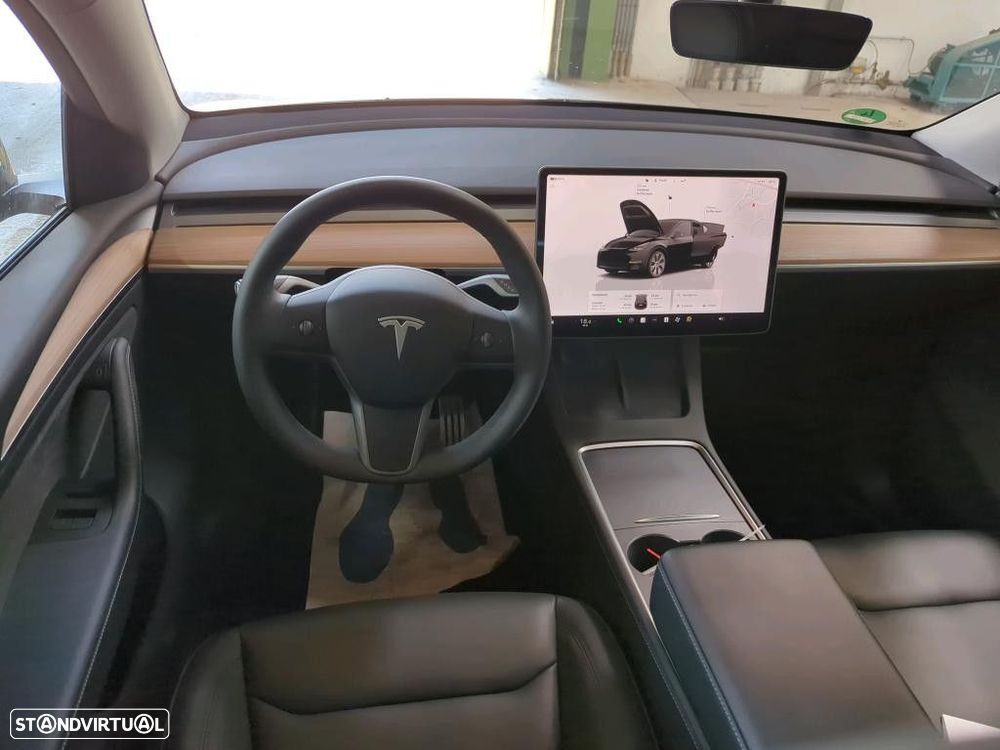 Tesla Model Y Performance Dual Motor AWD - 7