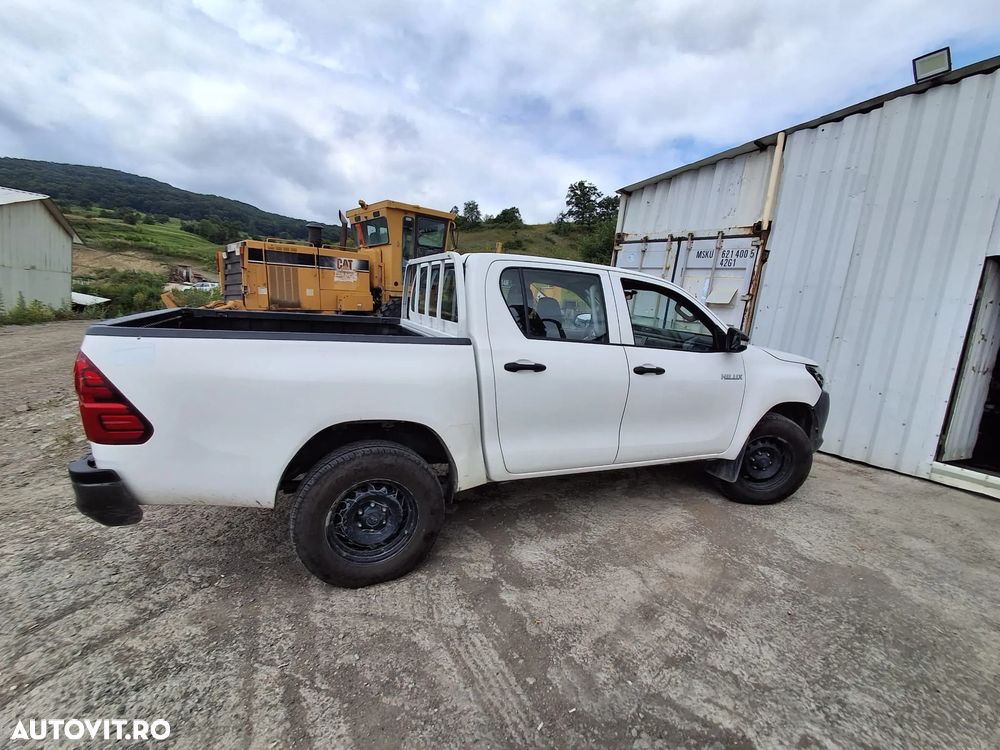 Toyota HILUX - 15