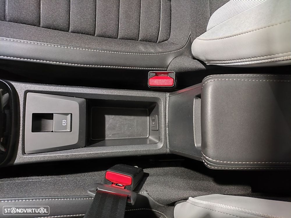 Citroën C3 1.2 Hybrid Max e-DSC6 - 22
