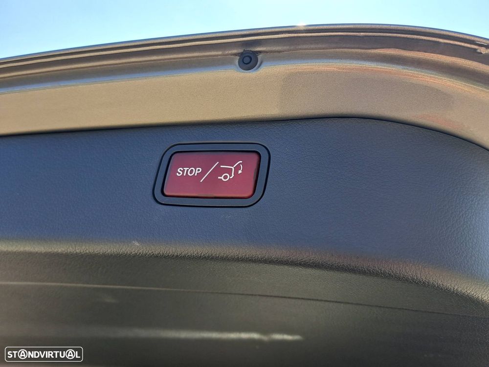 Mercedes-Benz C 300 e 9G-TRONIC Avantgarde - 42