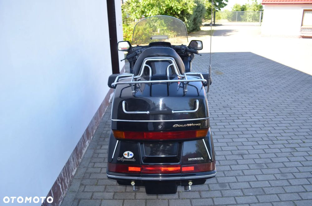 Honda GL - 6