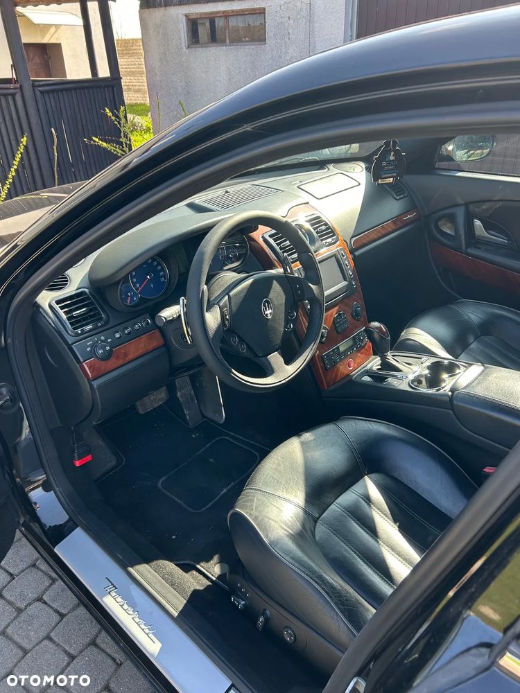 Maserati Quattroporte - 16