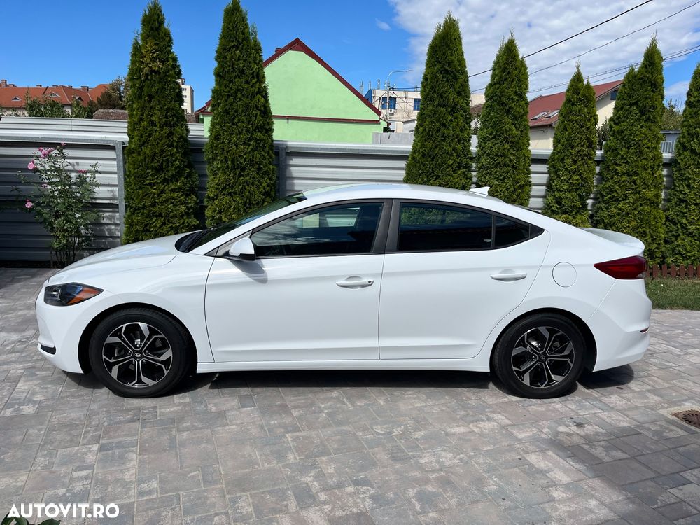 Hyundai Elantra 2018 photo 2