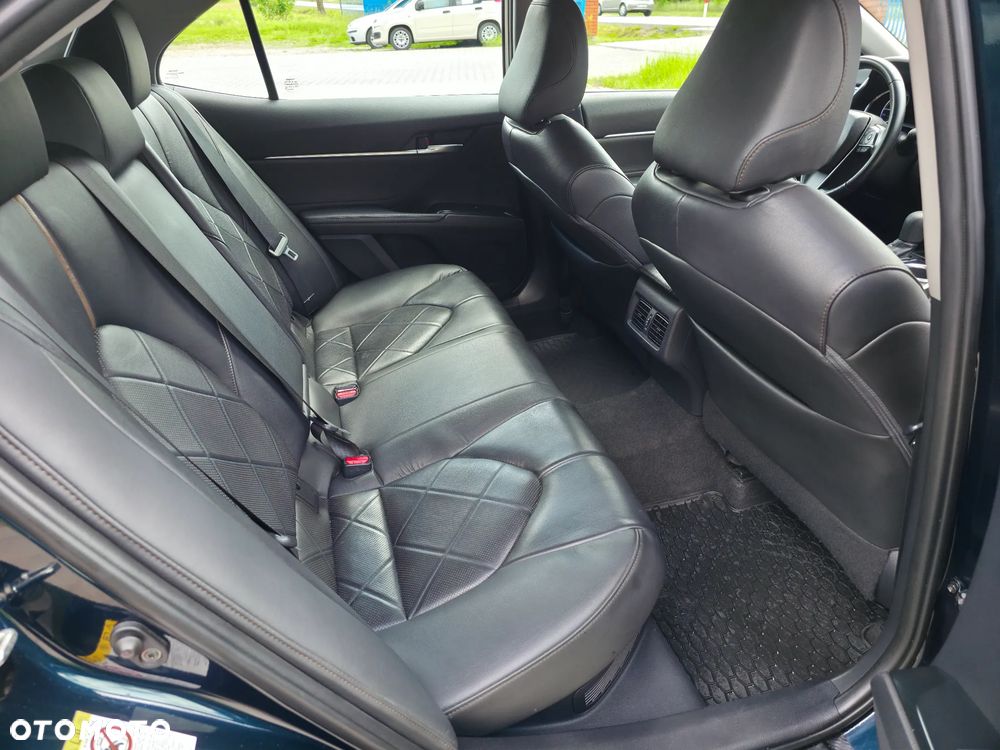 Toyota Camry 2.5 Hybrid Prestige CVT - 12