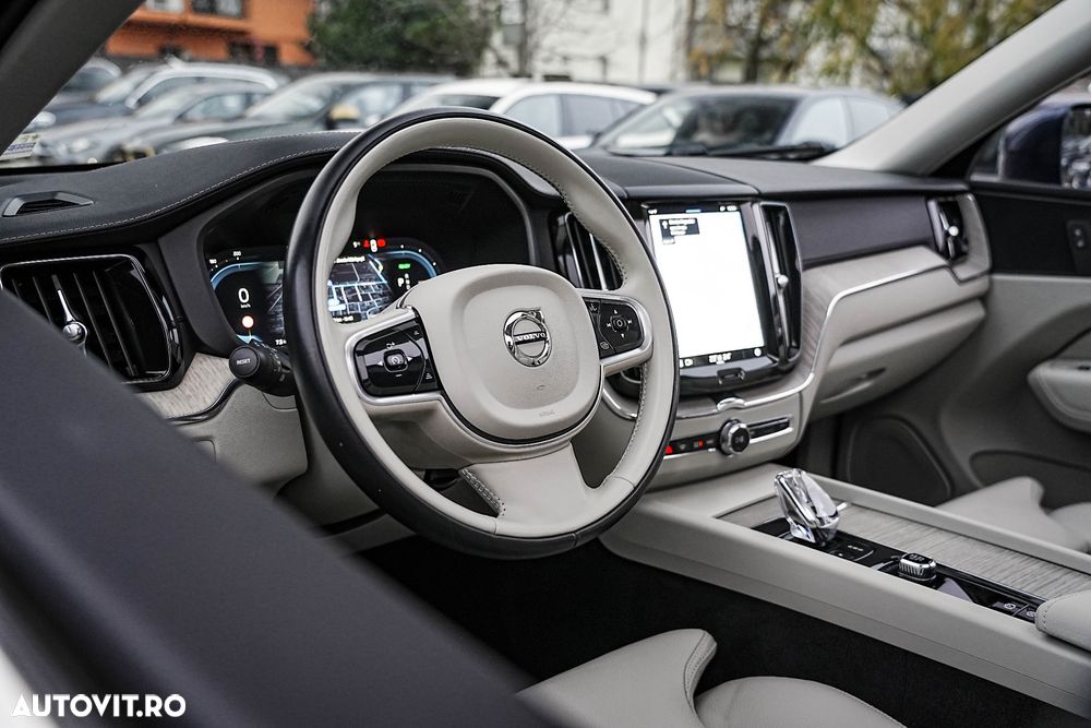 Volvo XC 60 Recharge T6 Twin Engine eAWD Inscription Expression - 16