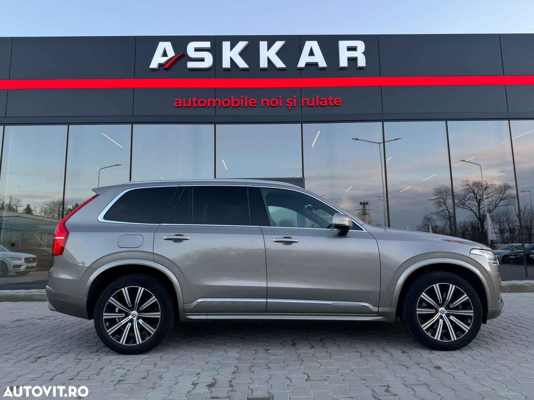 Volvo XC 90 T8 AWD Twin Engine Geartronic Inscription - 4