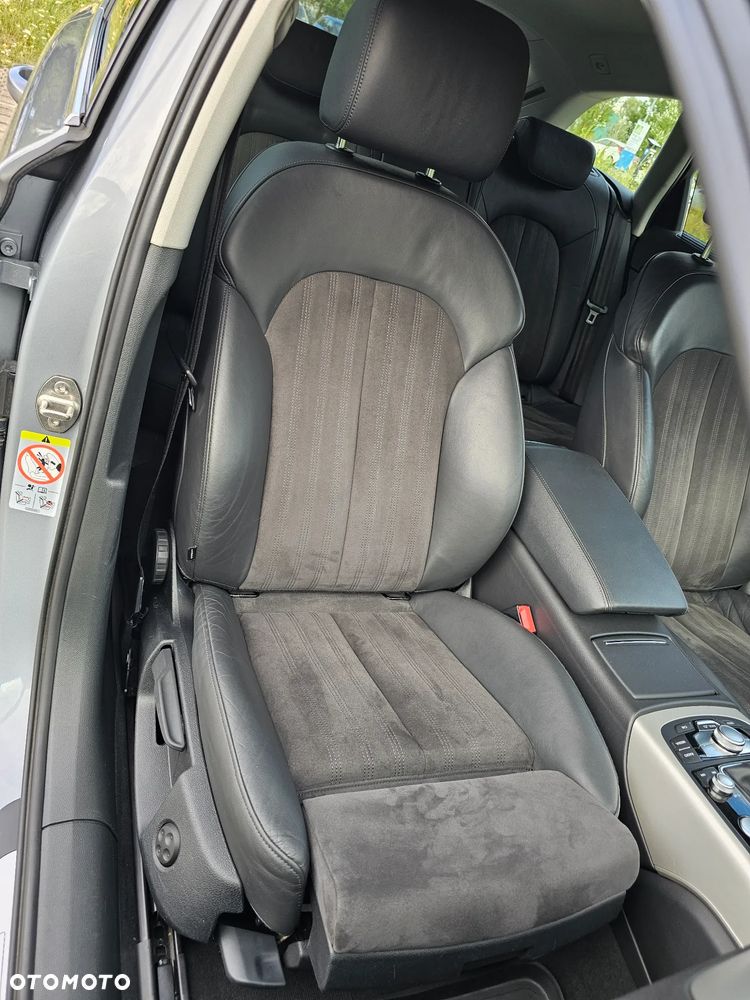 Audi A6 Avant 2.0 TDI Quattro S tronic - 38