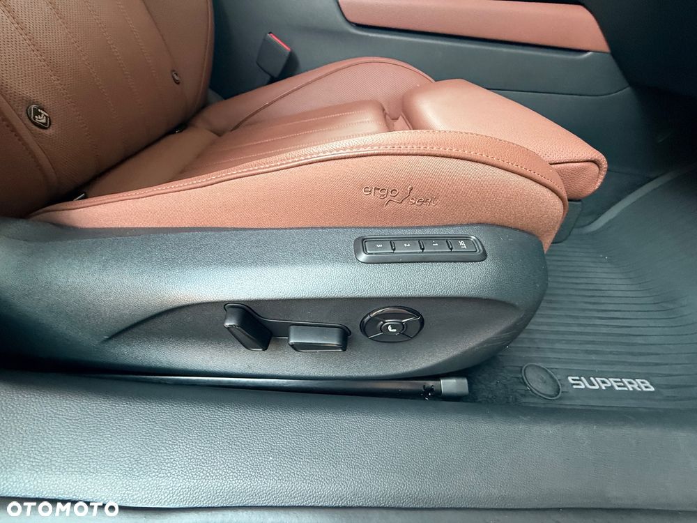 Skoda Superb 2.0 TDI SCR 4x4 L&K DSG - 22