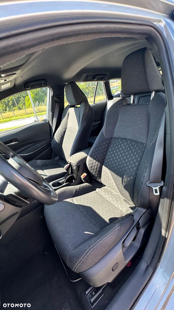 Toyota Corolla 2.0 Hybrid Comfort - 16