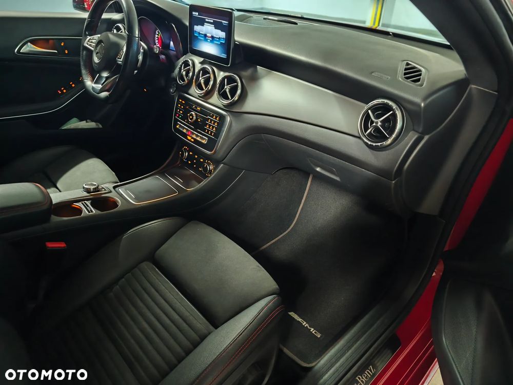 Mercedes-Benz CLA 180 7G-DCT AMG Line - 11