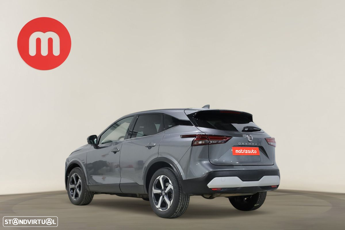 Nissan Qashqai 1.3 DIG-T N-Connecta Xtronic - 3