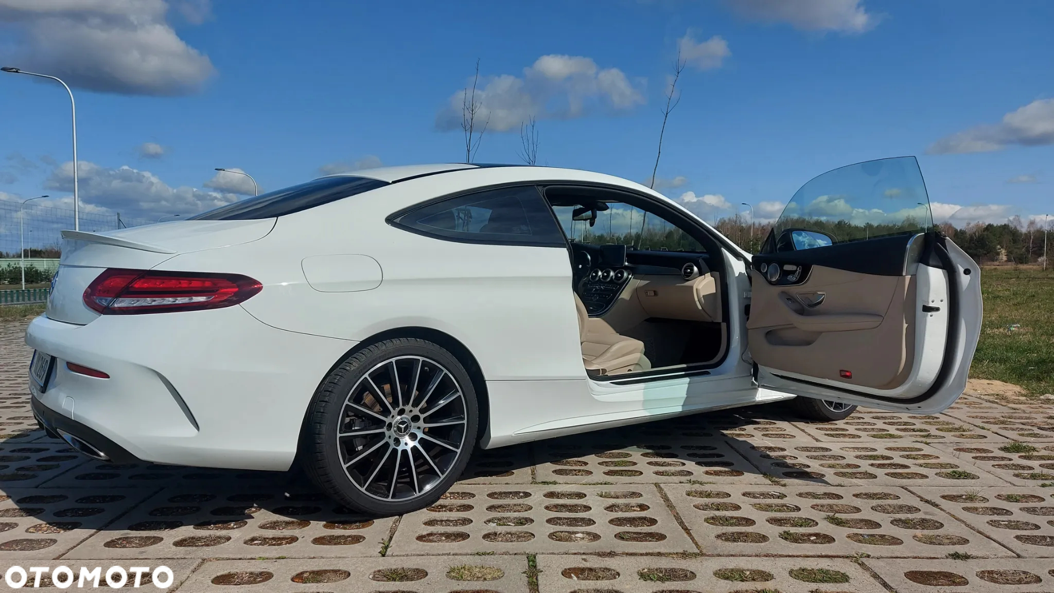 Mercedes-Benz Klasa C 300 Coupe 9G-TRONIC - 20