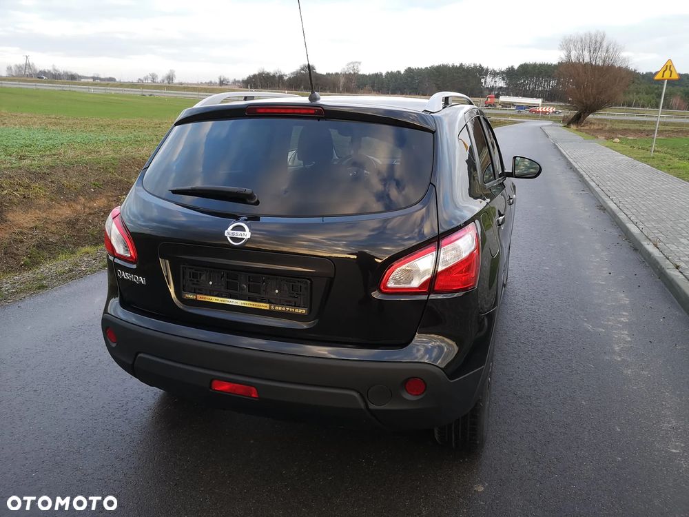 Nissan Qashqai - 25