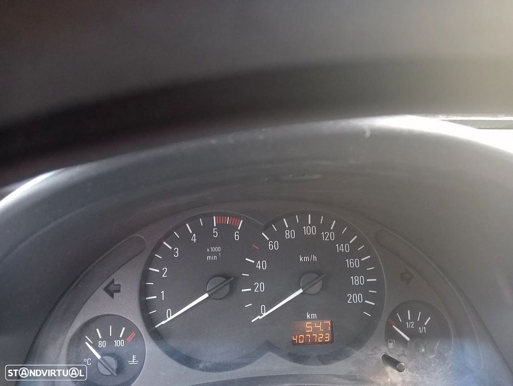 Opel Corsa - 4