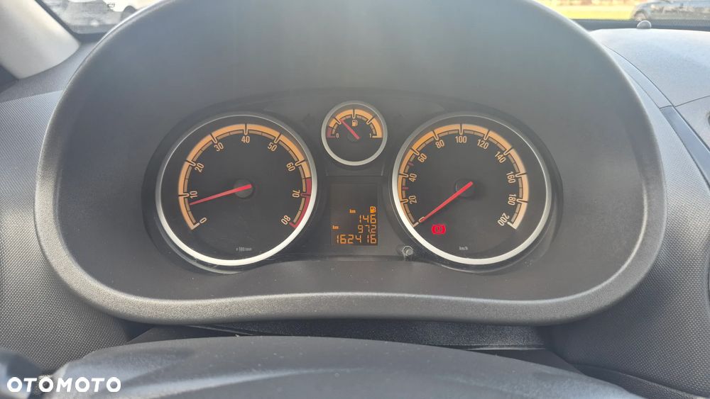 Opel Corsa - 16