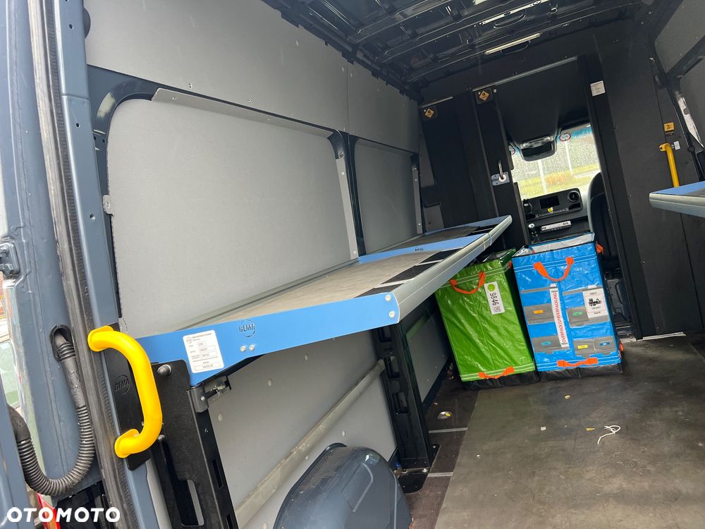 Mercedes-Benz Sprinter - 8