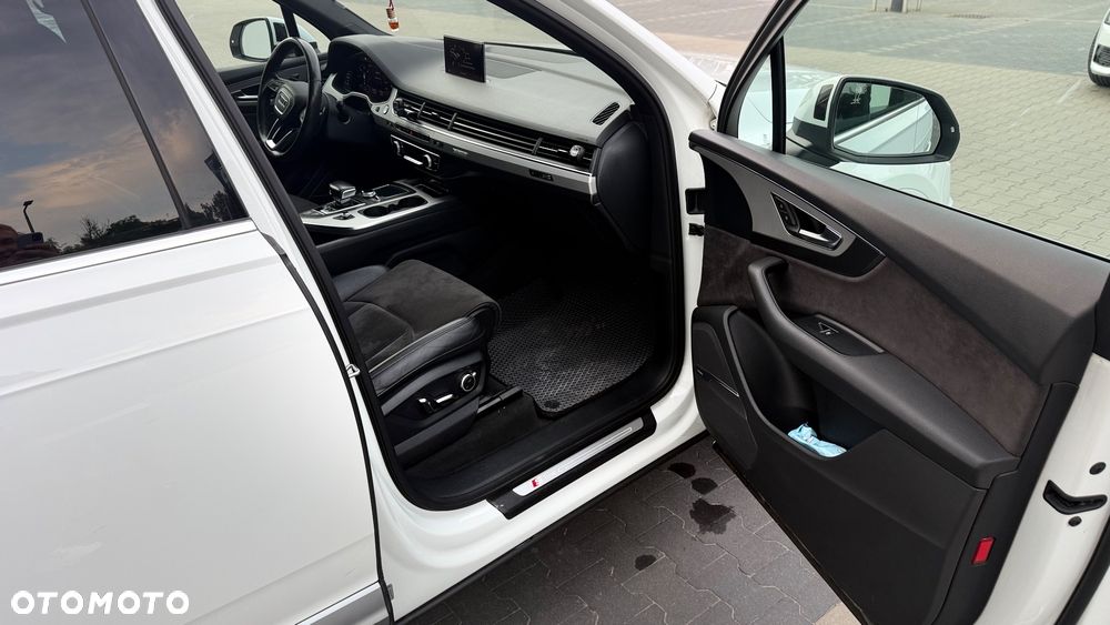 Audi Q7 3.0 TDI ultra Quattro Tiptronic - 11