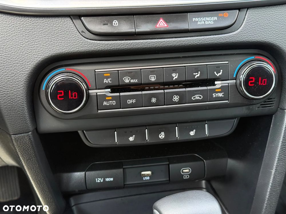 Kia XCeed 1.5 T-GDI M DCT - 24