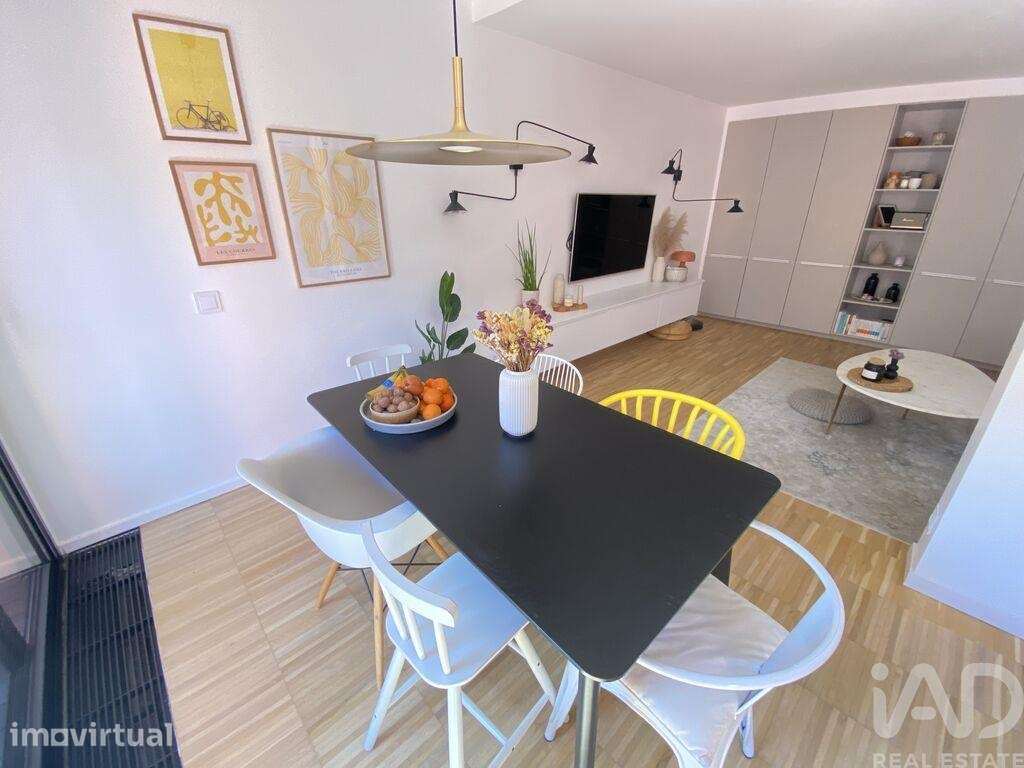 Duplex T3 em Lordelo Do Ouro E Massarelos de 100,00 m2 - Grande imagem: 2/21