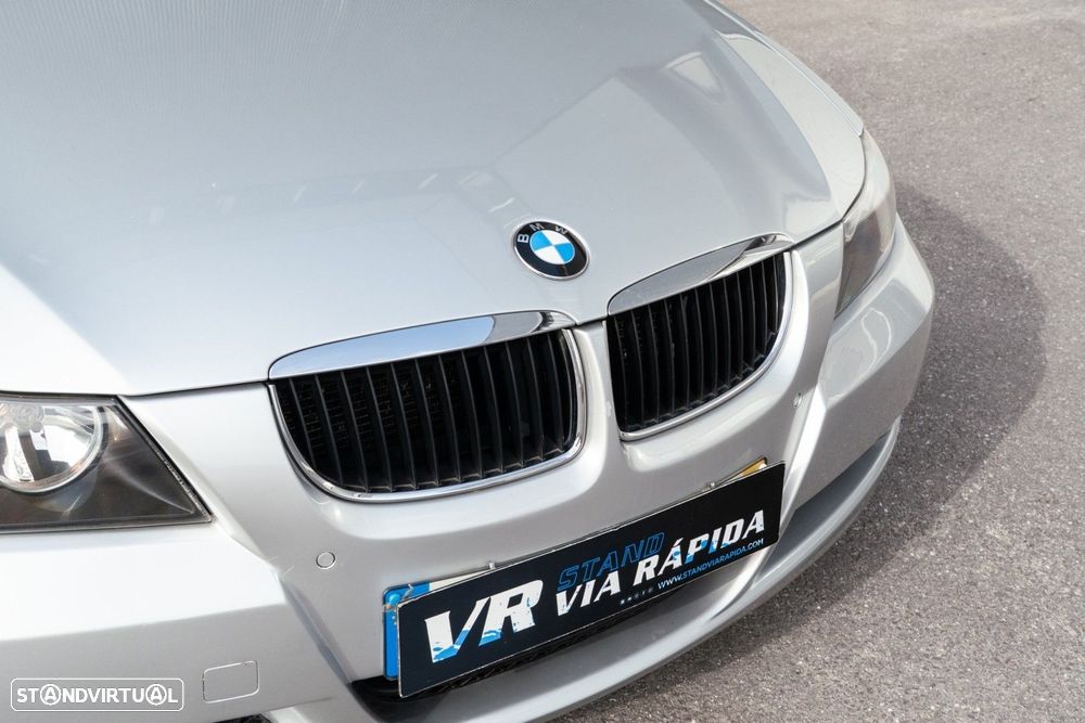 BMW 320 d EfficientDynamics - 10