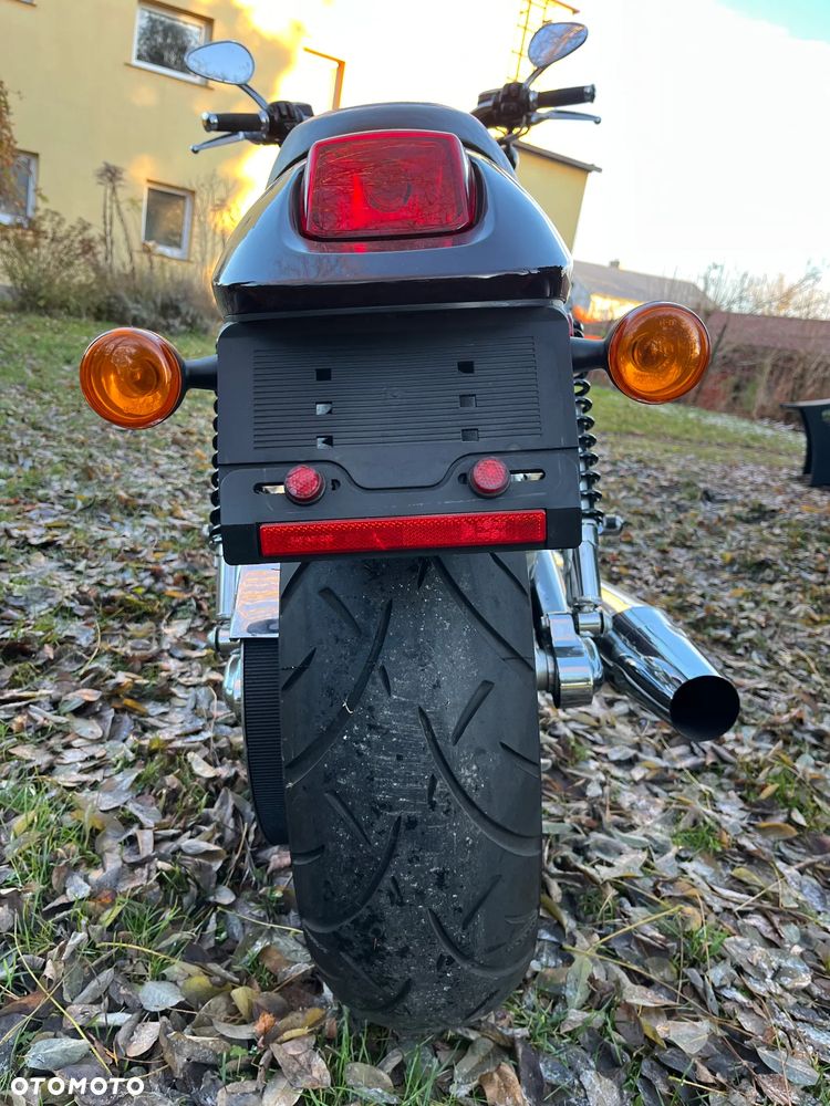 Harley-Davidson V-Rod Street Rod - 9