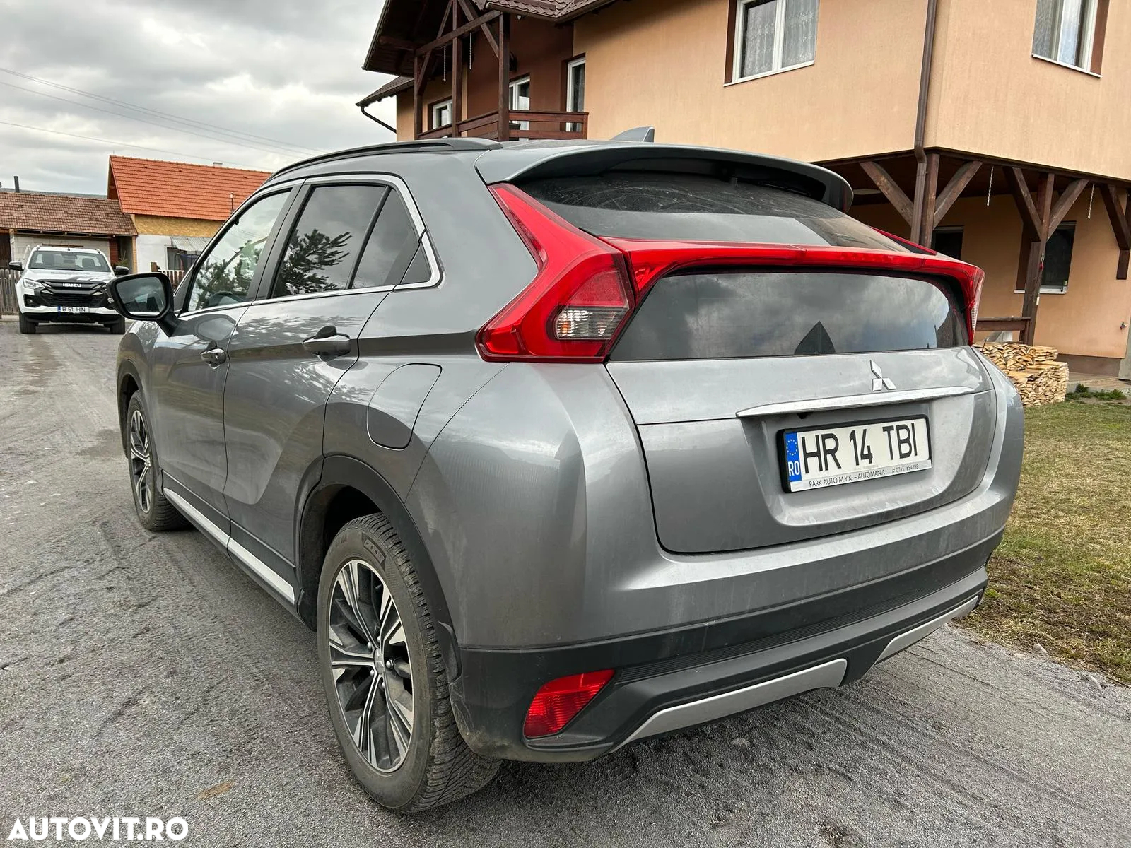 Mitsubishi Eclipse-Cross 1.5-litre 16-valve DOHC MIVEC Intense Aut. - 2