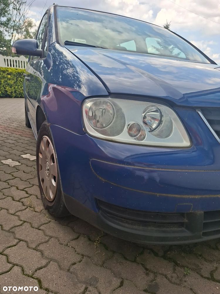 Volkswagen Touran 1.9 TDI Conceptline - 3