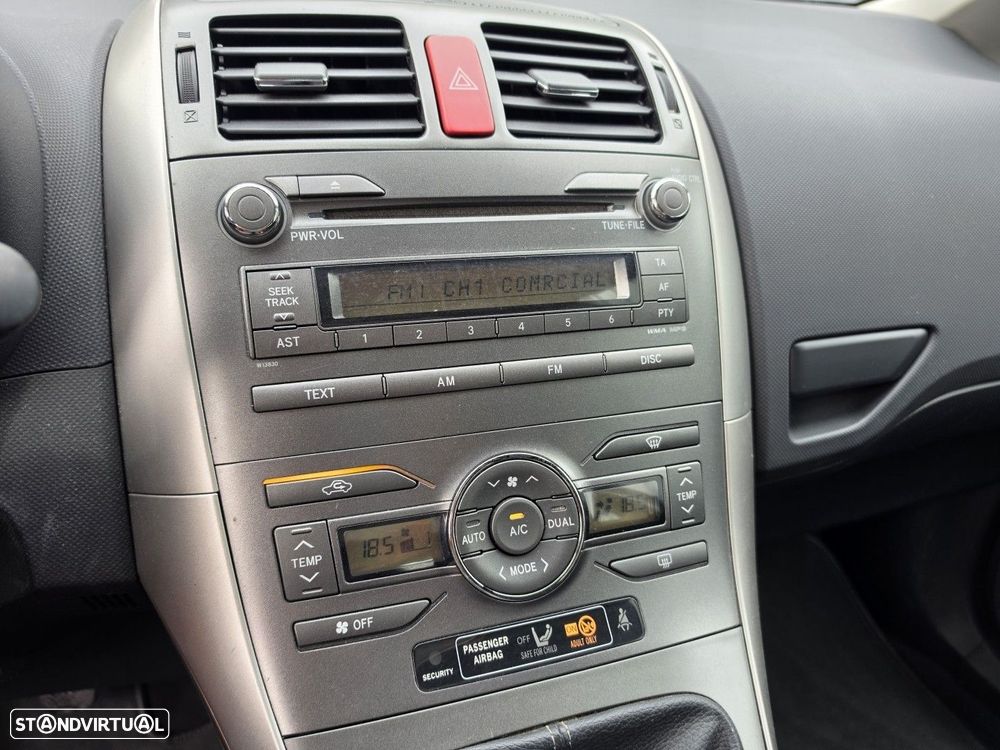 Toyota Auris 1.33 VVT-i Comfort+J16 - 12