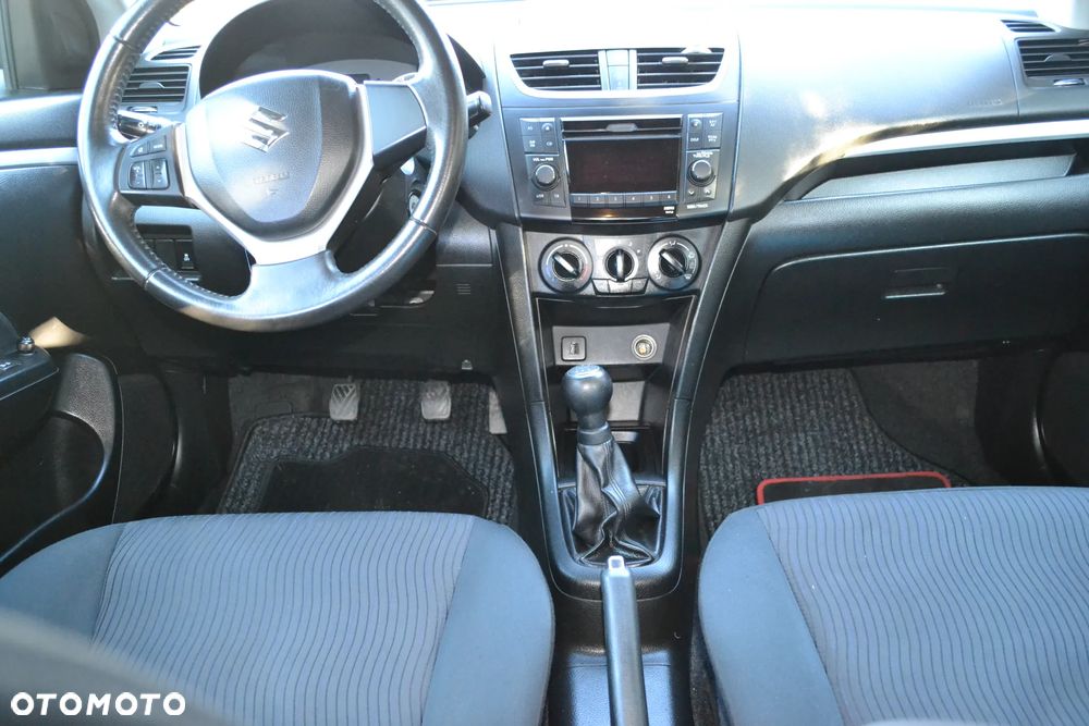 Suzuki Swift 1.2 Premium - 11