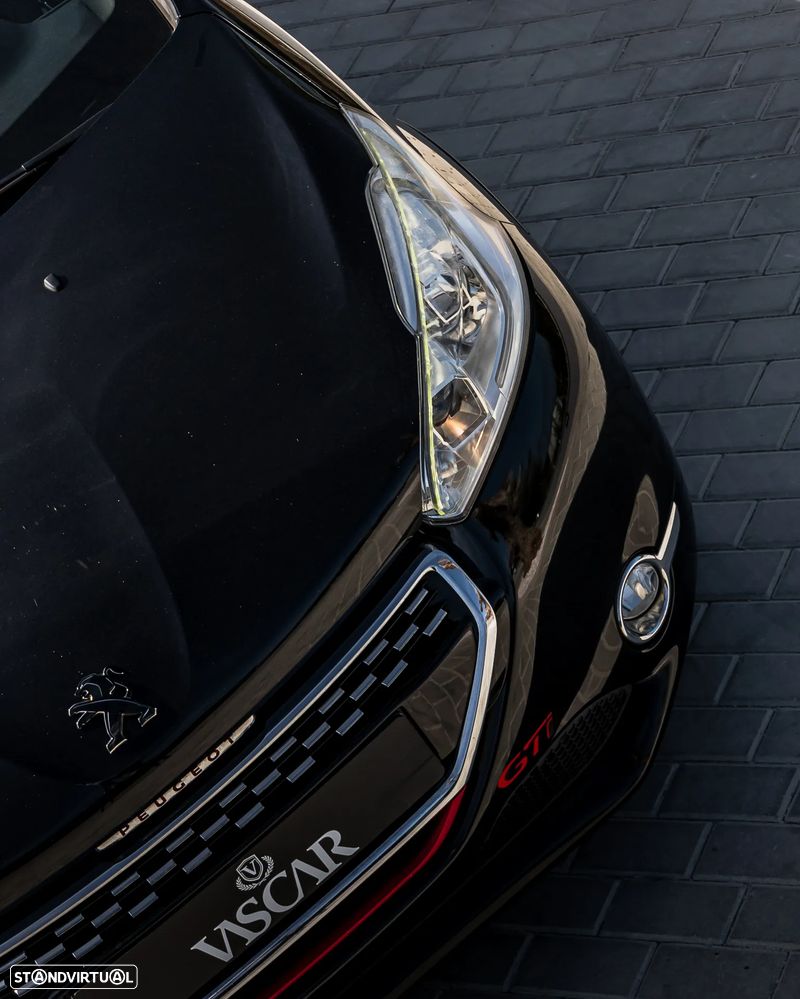 Peugeot 208 GTI 200 THP - 46