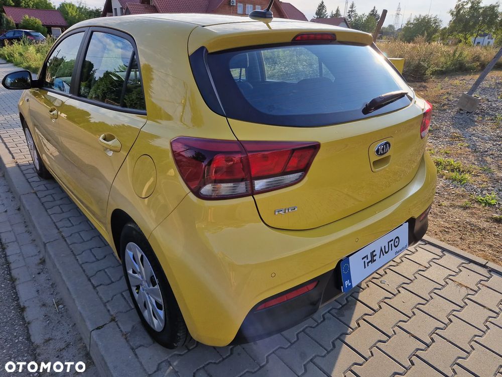 Kia Rio 1.2 L - 34