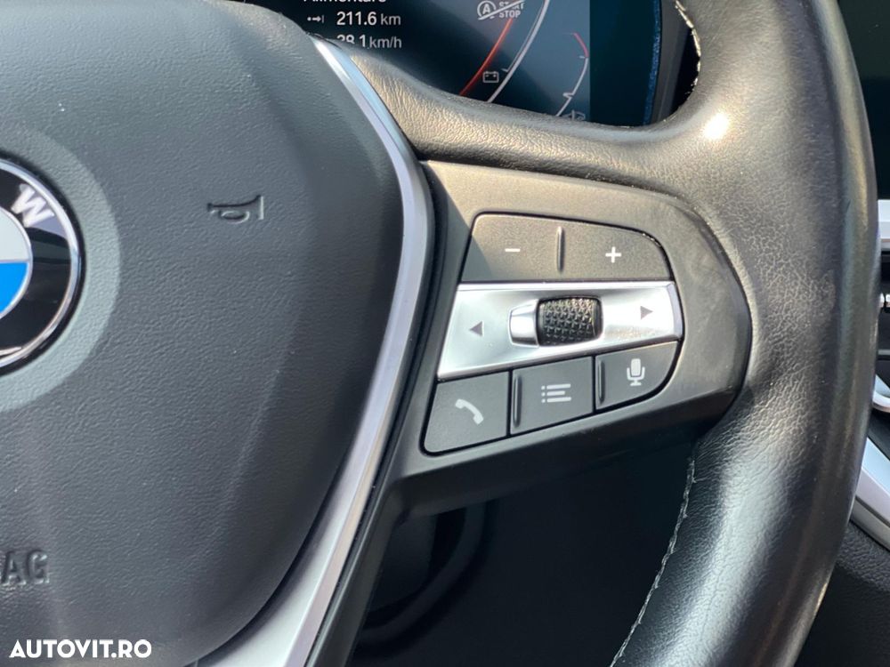 BMW Seria 3 320d xDrive AT MHEV - 17